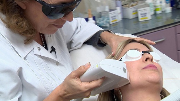 Interdit de vieillir, le prix à payer : un documentaire à revoir en replay médecine-esthétique-lyon